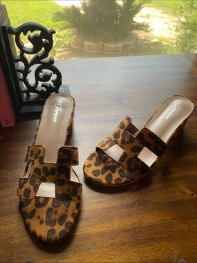 Forever 21 Leopard Print Slide Mules - Brown & Black
